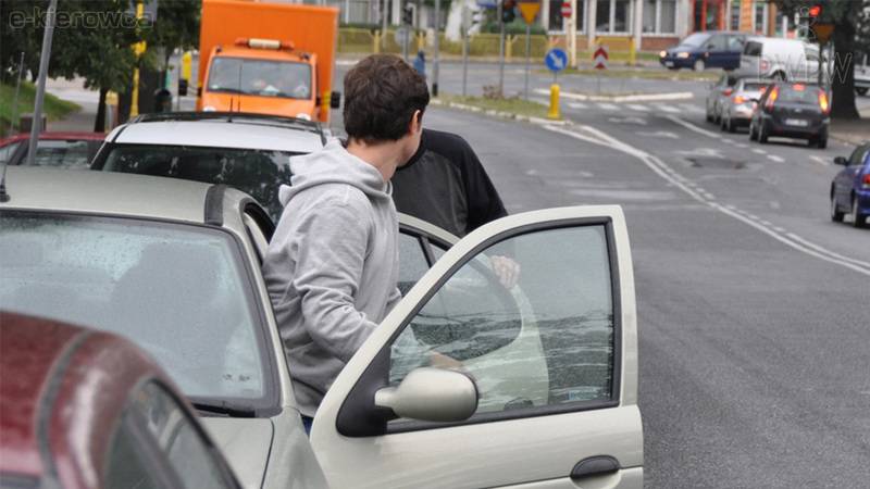 Plik: 6304 - prawo jazdy, pytania, e-kurs, wykłady online
